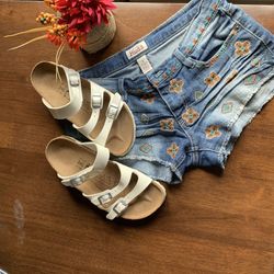 Birkis By Birkenstock White Sandals Size 7/ 38