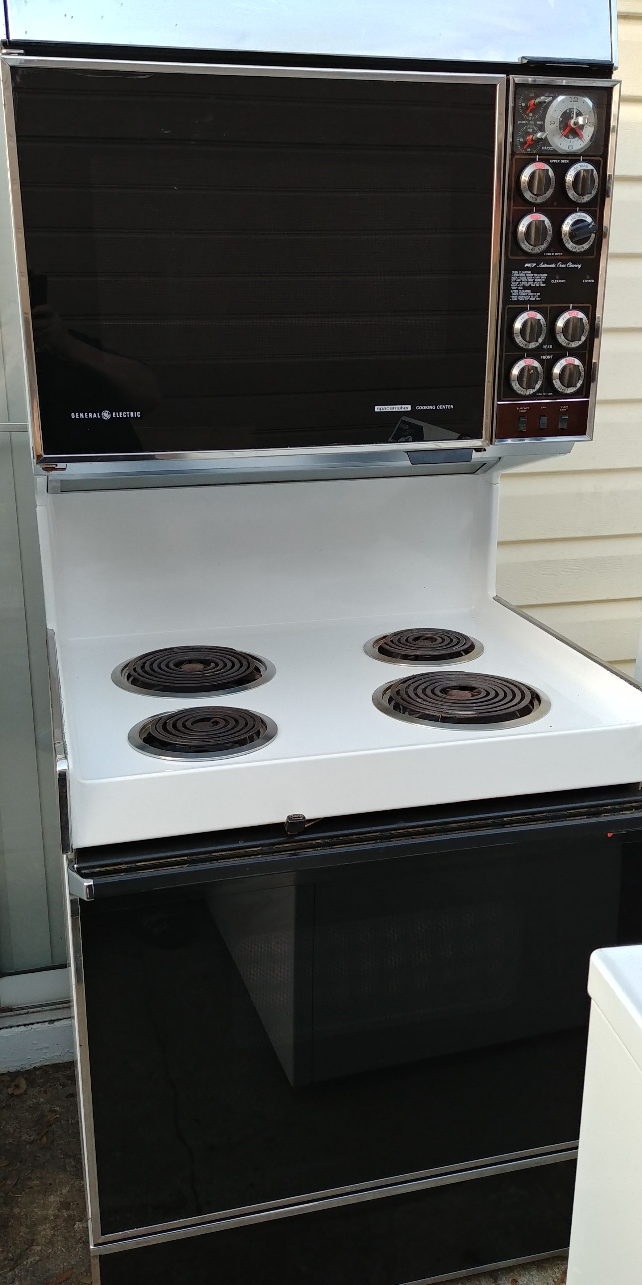 Vintage Electric GE Double Oven Stove