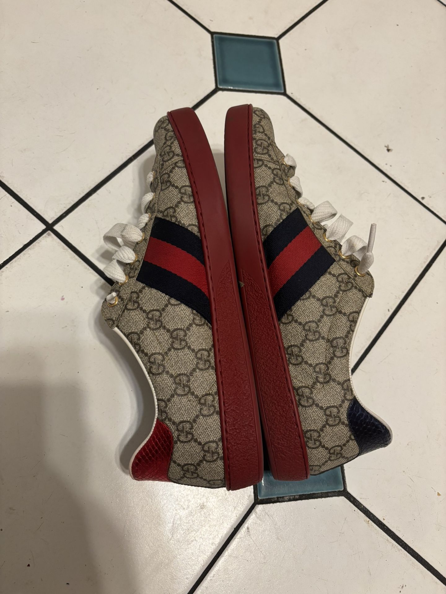 Gucci Ace Supreme Red