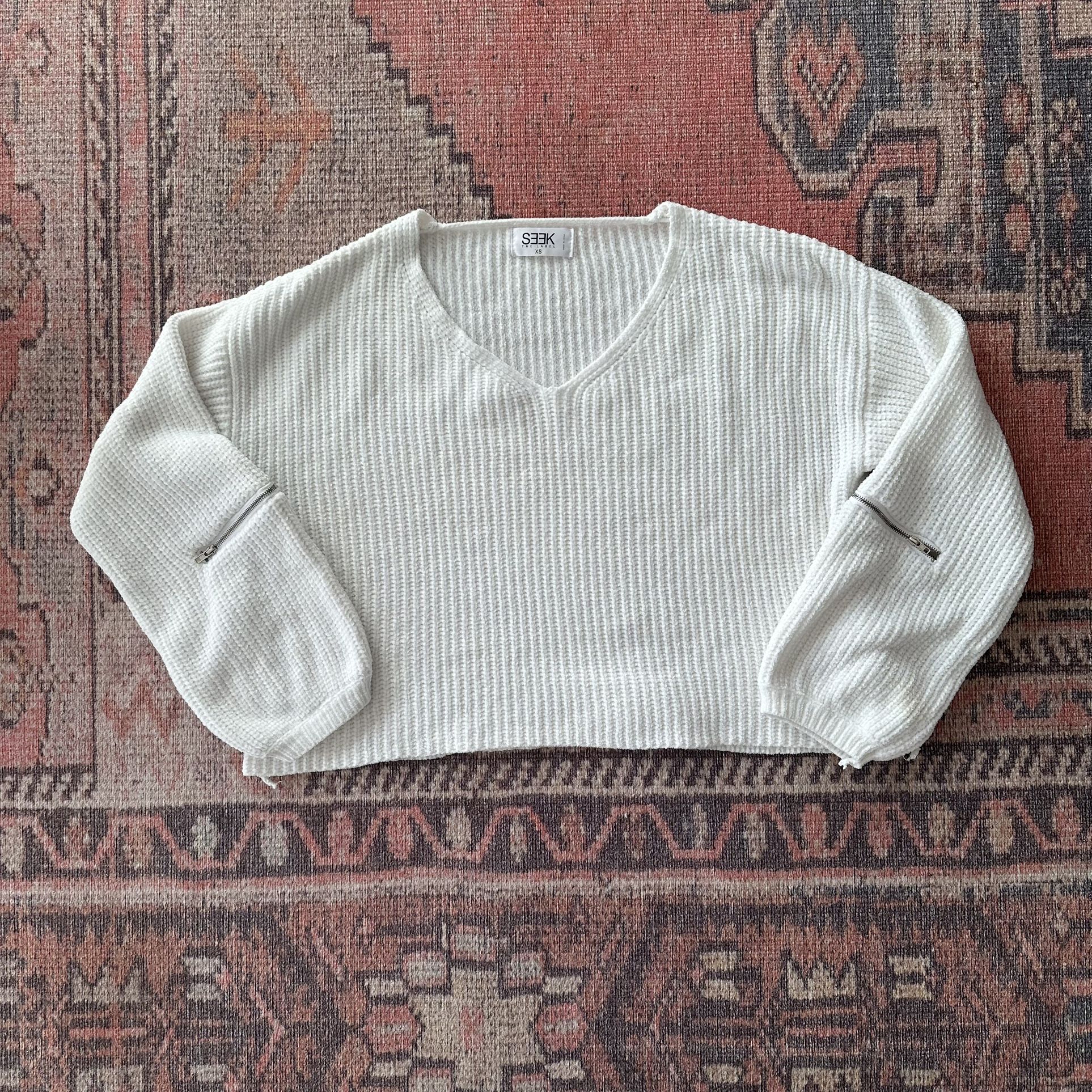 SEEK The Label White Soft Ribbed/Knit V-Neck Sweater