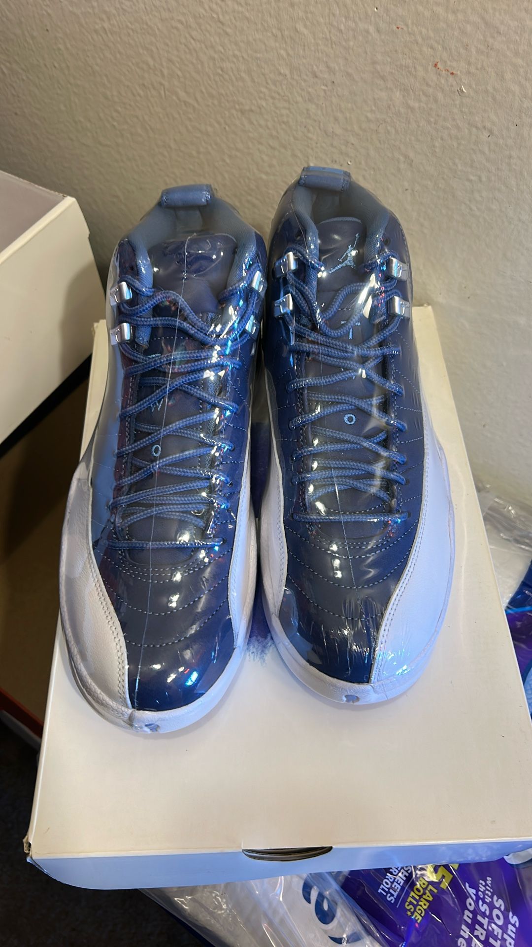 Air Jordan 12 Retro Indigo Men Size 8. Women Size 9.5