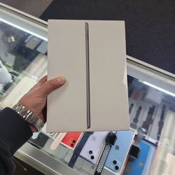 Ipad 9th Generation WiFi 64gb New With Warranty 😃👍