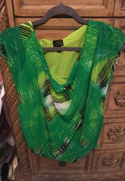 Women’s top , size M