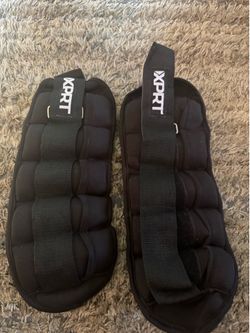 Leg weights 5lbs each