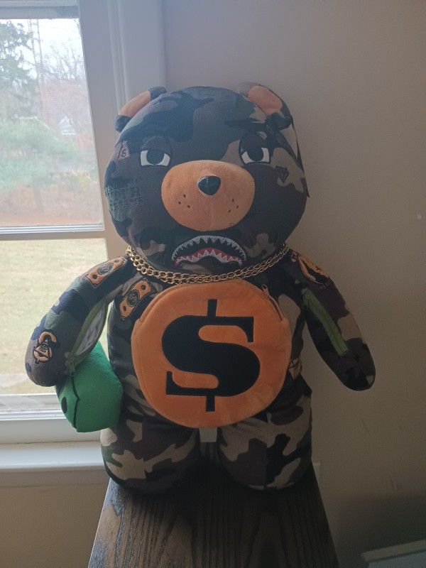Spray Grounds Money Bear Bookbag (Camo). Limited Edition