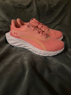 New 6.5 women’s Under Armour