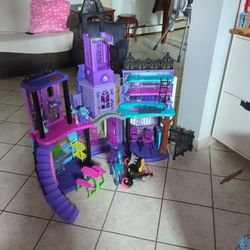 Monster High Dollhouse 