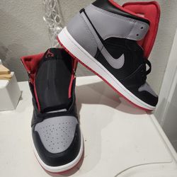 Brand NEW Nike Jordan 1 Size 11.5