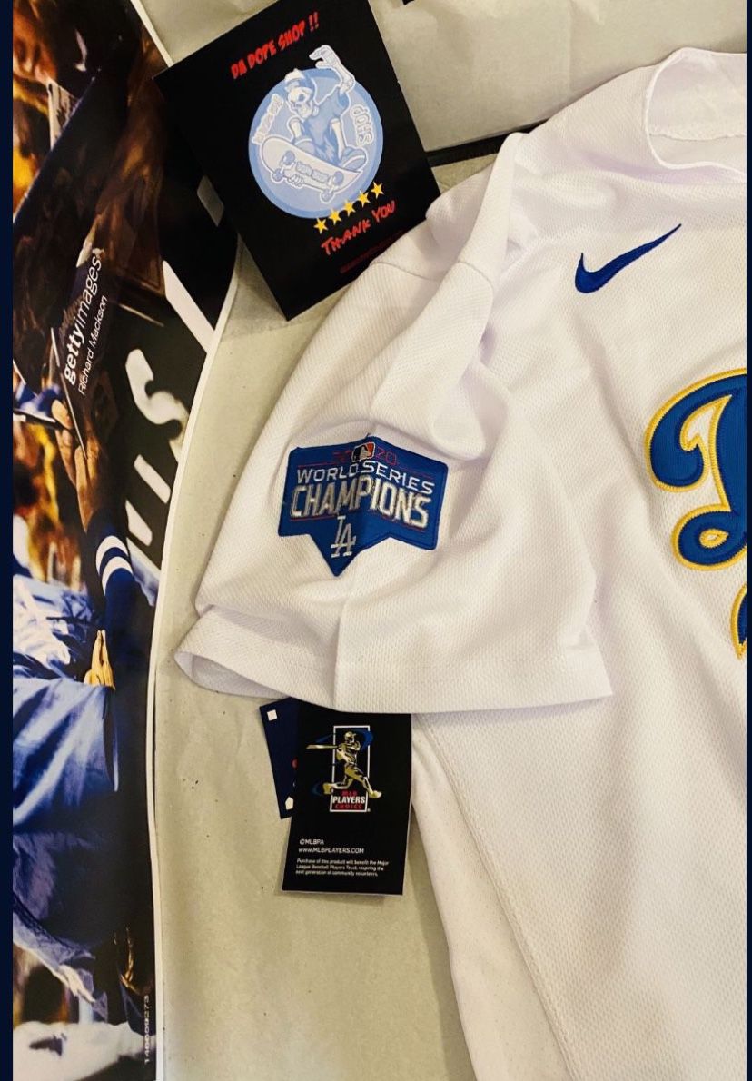 New!!! White With Gold Betts #50 Jersey! Comes With 2 Free Decal And Dodgers  Poster! for Sale in Irwindale, CA - OfferUp