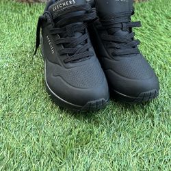 Skechers UNO - Stand on Air (NWOT)