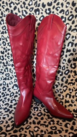 RED COWGIRL BOOTS
