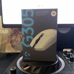 Logitech G305 Lightspeed Wireless Gaming Mouse White (Brand New/ Sealed)