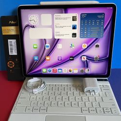 iPad Air 13” (M2 Processor / 2024 / purple) 256gb With Keyboard, Pen Accessories 