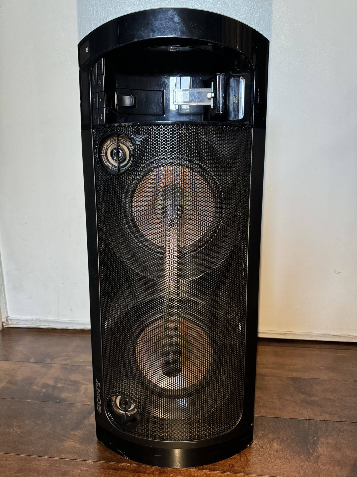 Sony RDH-GTK37iP Bluetooth Party Speaker