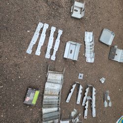 47 PCS. SIMPSON STRONG TIE BUILDING BRACKET