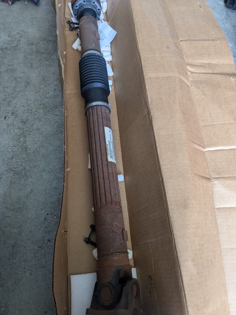 Jeep Wrangler Front Drive Shaft