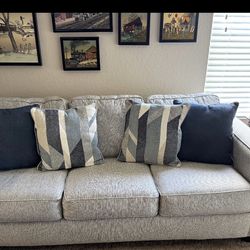 Rooms To Go  couch