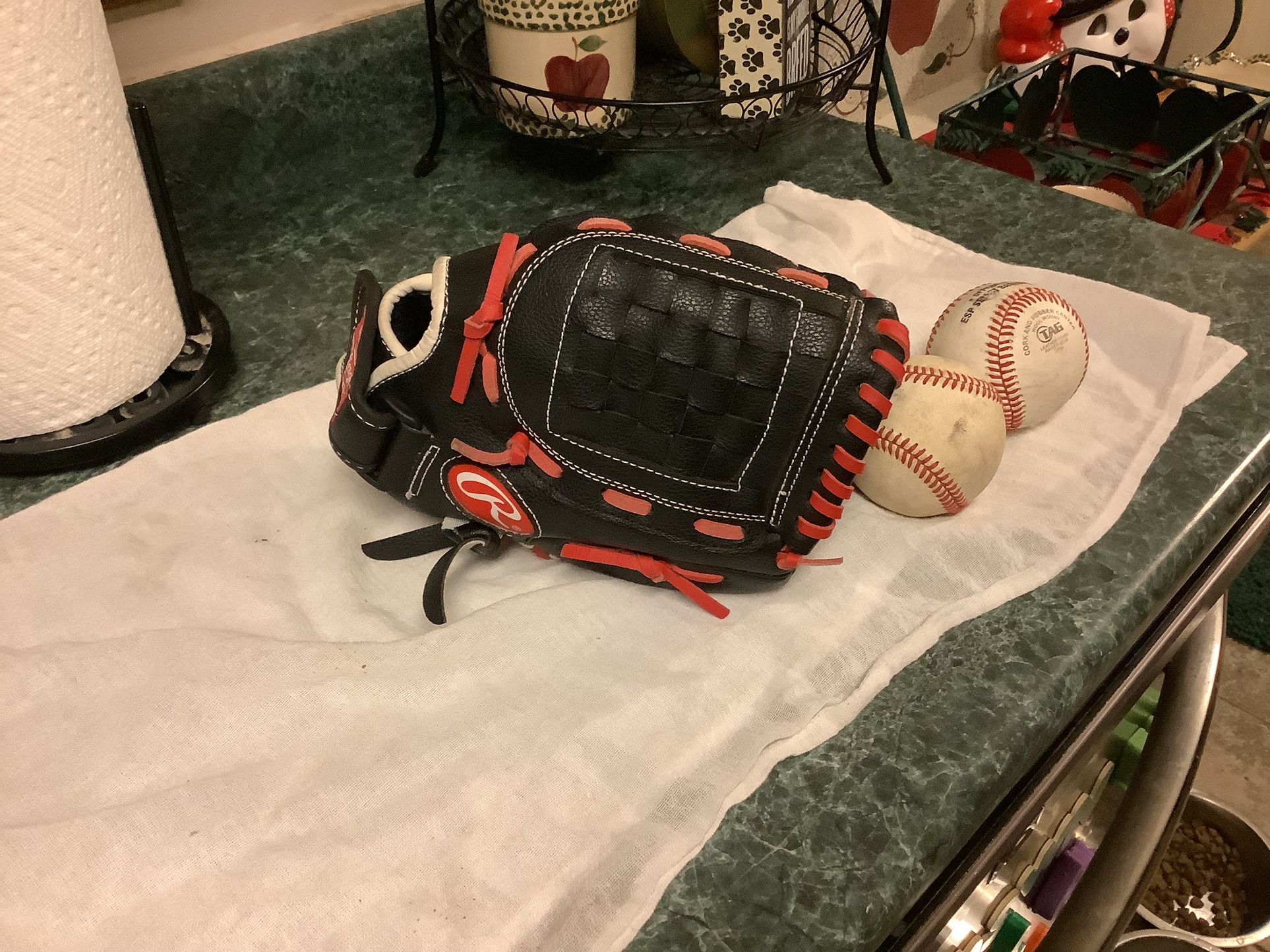 Rawlings Player Series new baseball glove 11” black and red color glove with 2 baseballs
