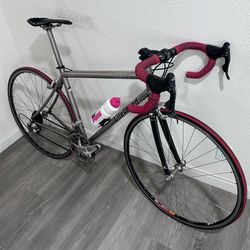 Litespeed Ghisallo High-End Road Bicycle (Bike) with Lightweight Titanium Frame and Campagnolo Record 10 Speed Components.
