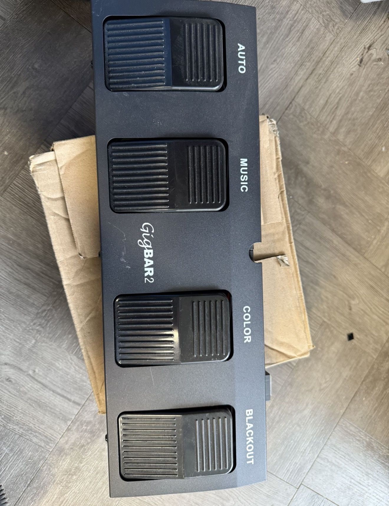 CHAUVET GIGBAR 2 Foot switch