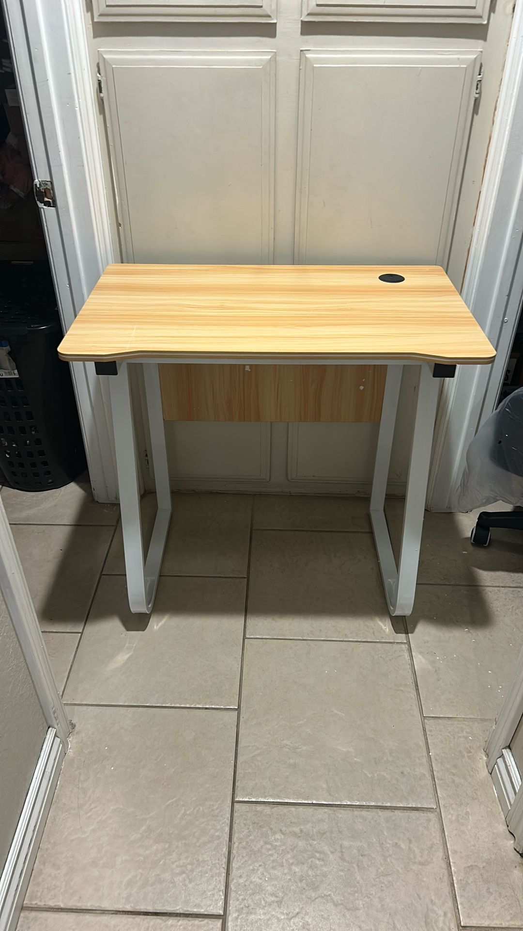 Desk Computer Light Oak/white Center Trim New