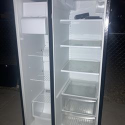 Frigidaire Refrigerator/Freezer