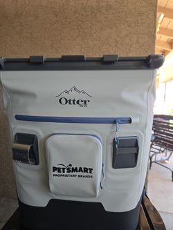 Otter box  culer excellent condition nice clean