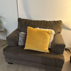 Love seat