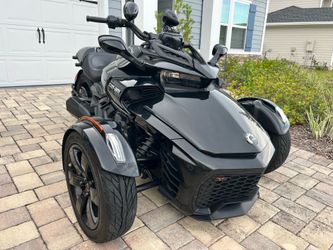 2021 Can Am Spyder F3 motorcycle