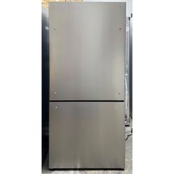 🔥Hisense Refrigeration 17.2-cu ft Counter-Depth 32-in Wide Bottom-Freezer