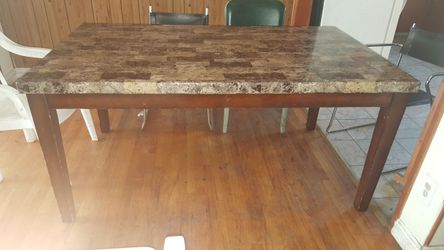 Nice TABLE