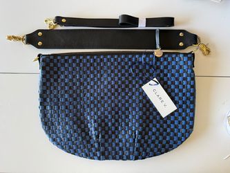 V Moyen Large Messenger NWT – Black & Cobalt Woven Checker Leather