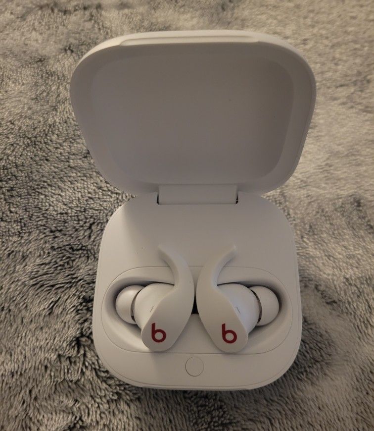 Beats by Dr. Dre Fit Pro True Wireless In-Ear Earbuds Noise Canceling - White