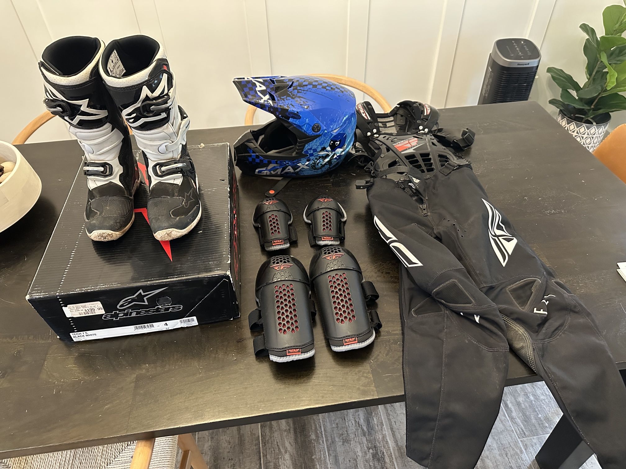 Motorcross Dirt Bike Gear for Sale in Scottsdale, AZ OfferUp