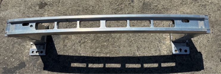 2024 Range Rover front bumper reinforcement