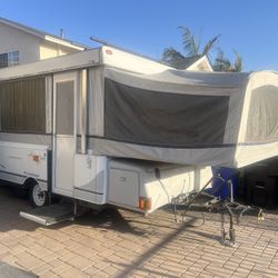 Fleetwood Cheyenne Popup Camper