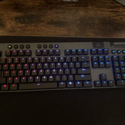 Logitech Keyboard G915