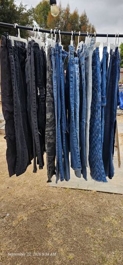 Mixed Lot of Jeans and Pants
