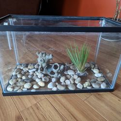 Fish/Reptile Tank