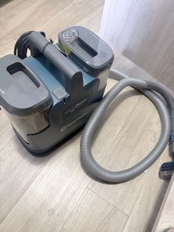 Furniture vacuum cleaner