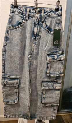 Wild Fable Acid Wash Denim Cargo Skirt Size XXS .Cash only.PU Santa Clarita, CA 91350.