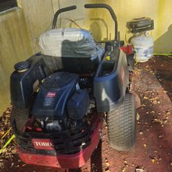 Toro Zero Turn Lawnmower 