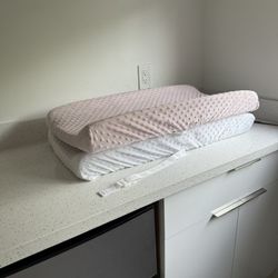 Munchkin Baby Changing Pads