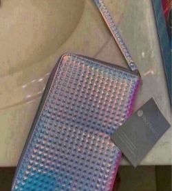 HOLOGRAPHIC WRISTLET- BRAND NEW