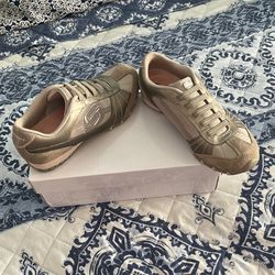 Size 6 Cómo Nuevos , Solo 2 Puestas