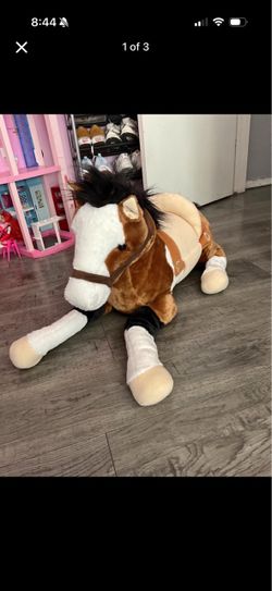 Horse plushy