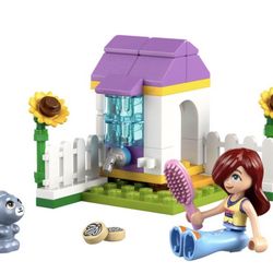 New/Sealed: Lego Friends Garden Bunny House