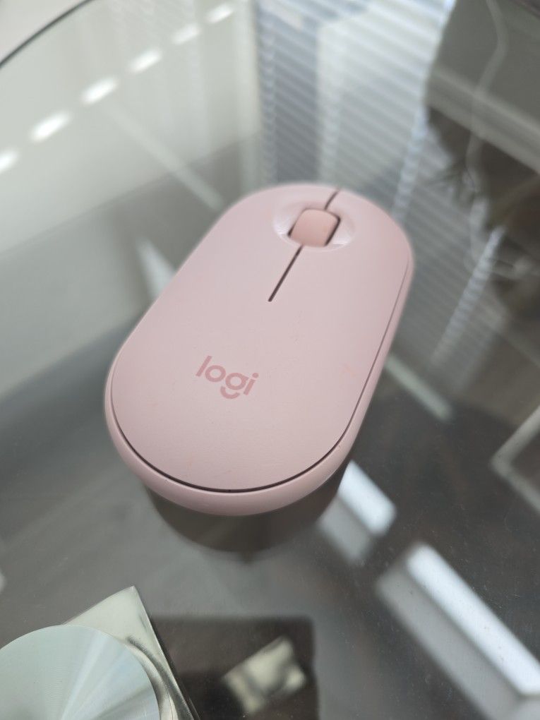 Logitech Pebble M350 Wireless Bluetooth Mouse