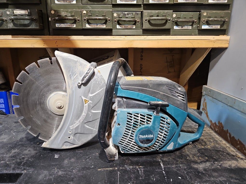 Makita 14" 61CC Power Cutter