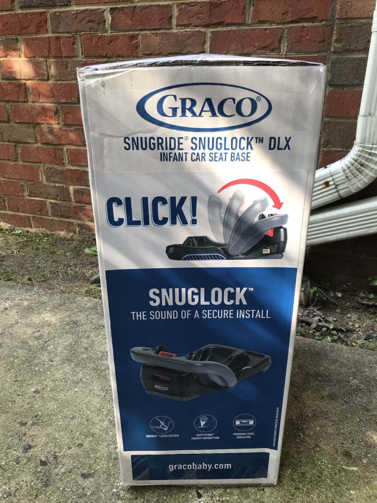 Graco Snugride Snuglock DLX Infant car seat base! Brand New!!